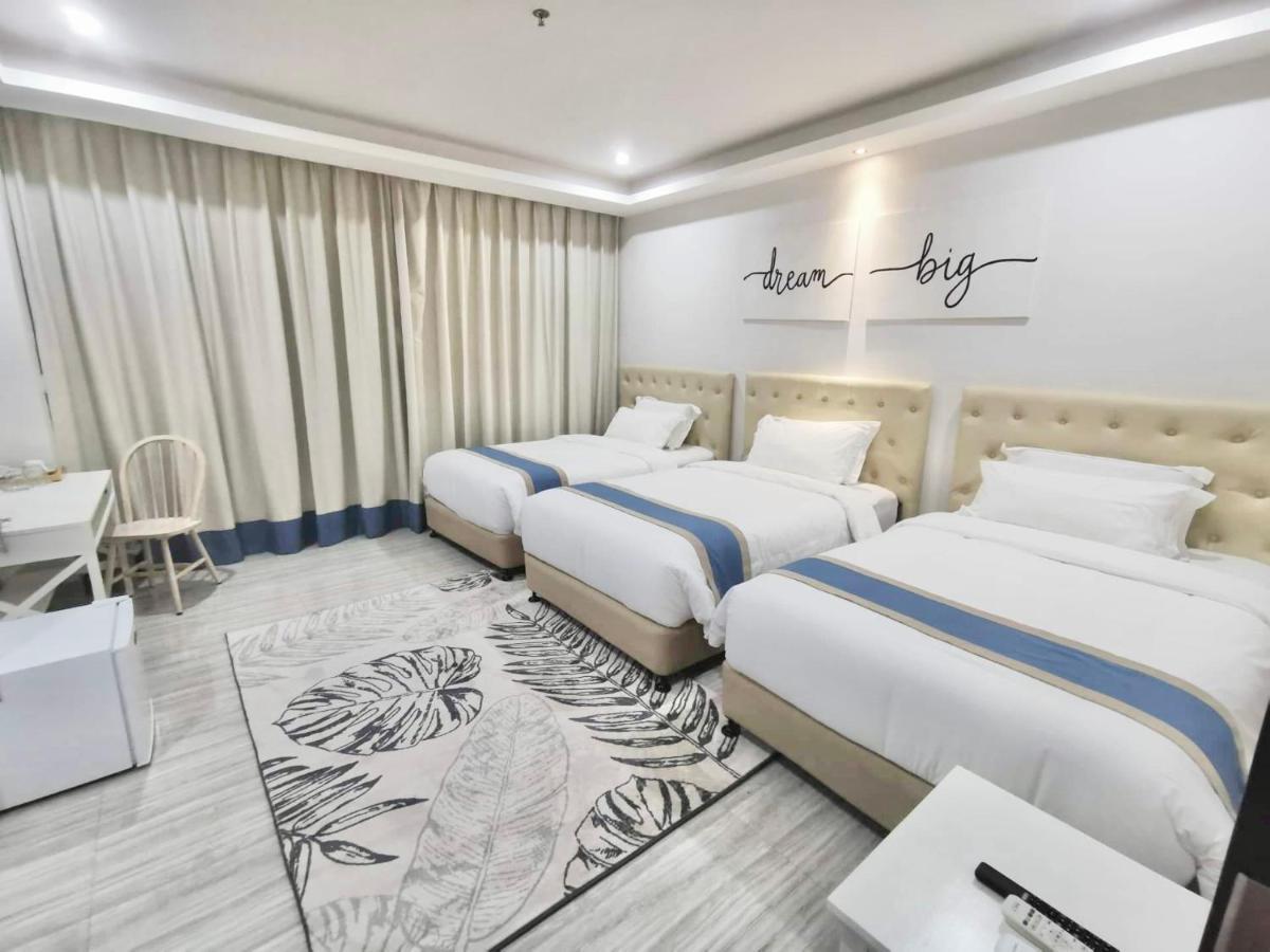 Hampton Suites Davao City Εξωτερικό φωτογραφία