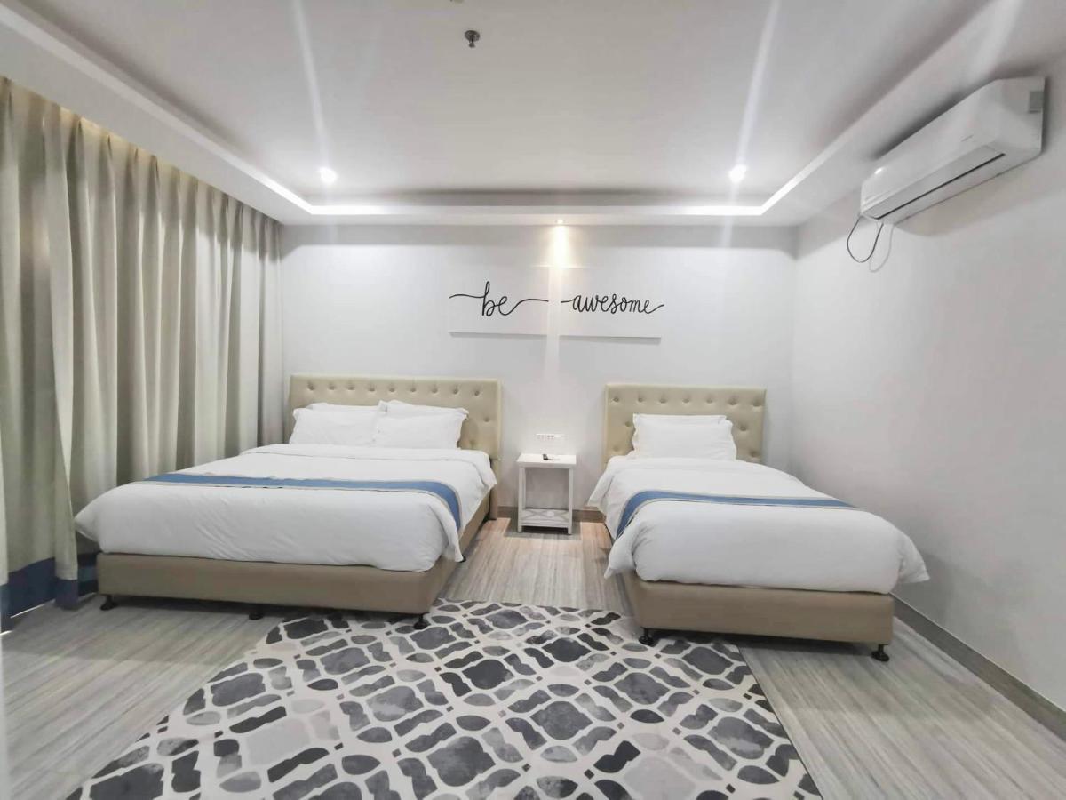 Hampton Suites Davao City Εξωτερικό φωτογραφία