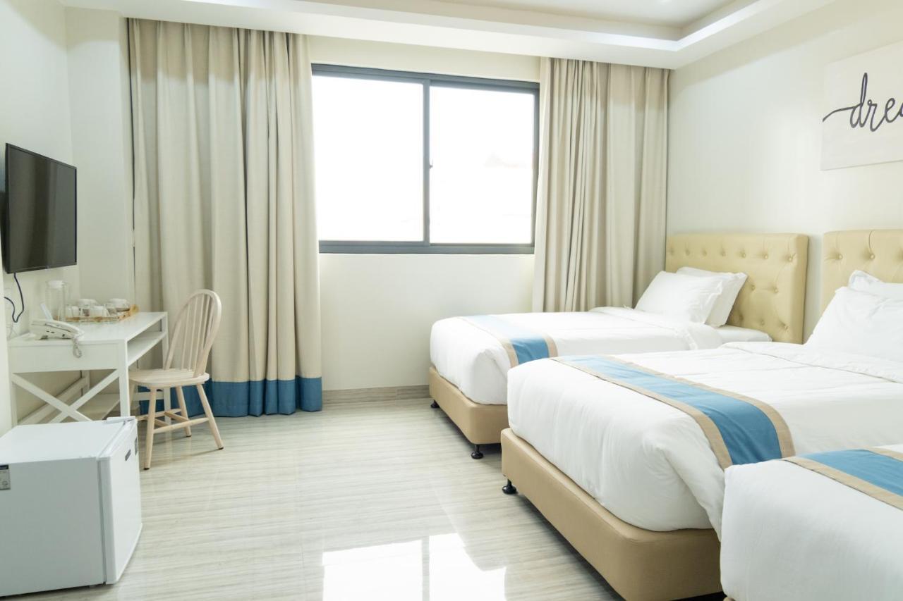 Hampton Suites Davao City Εξωτερικό φωτογραφία
