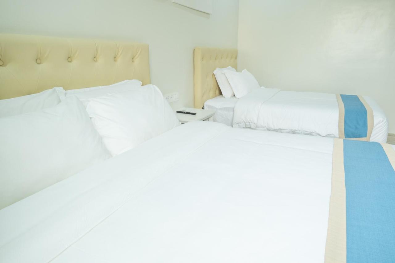 Hampton Suites Davao City Εξωτερικό φωτογραφία