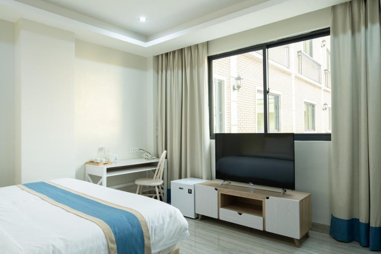Hampton Suites Davao City Εξωτερικό φωτογραφία